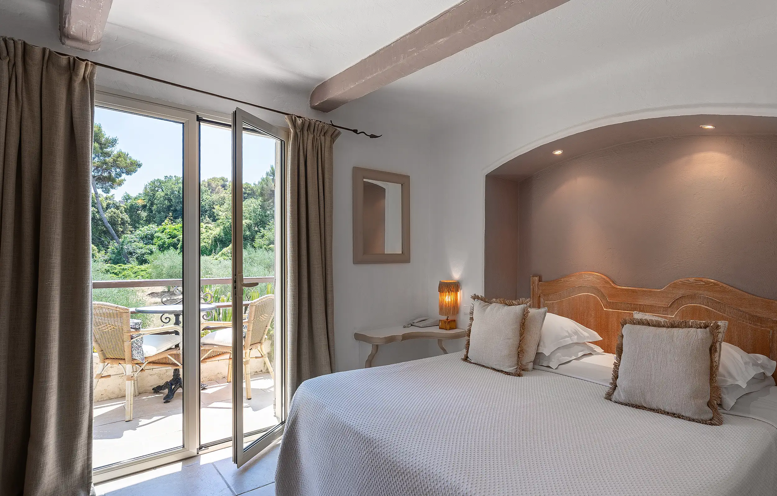Deluxe Room with Garden Access